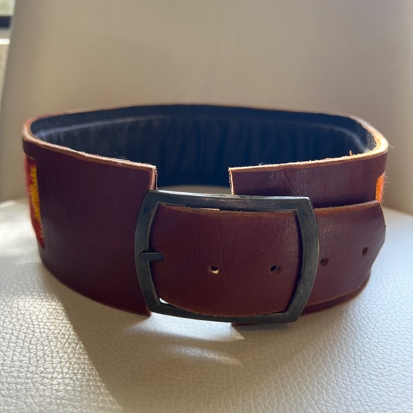 Vintage Wide Embroidered Brown Leather Southwestern Style Corset Belt - Picture 3 of 9